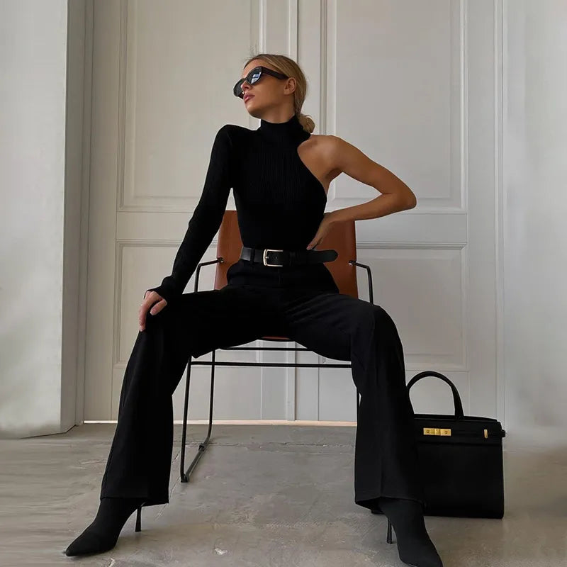 SLEEK BODYSUIT.