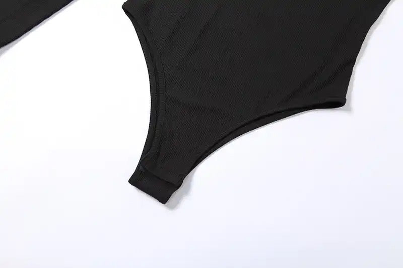 SLEEK BODYSUIT.