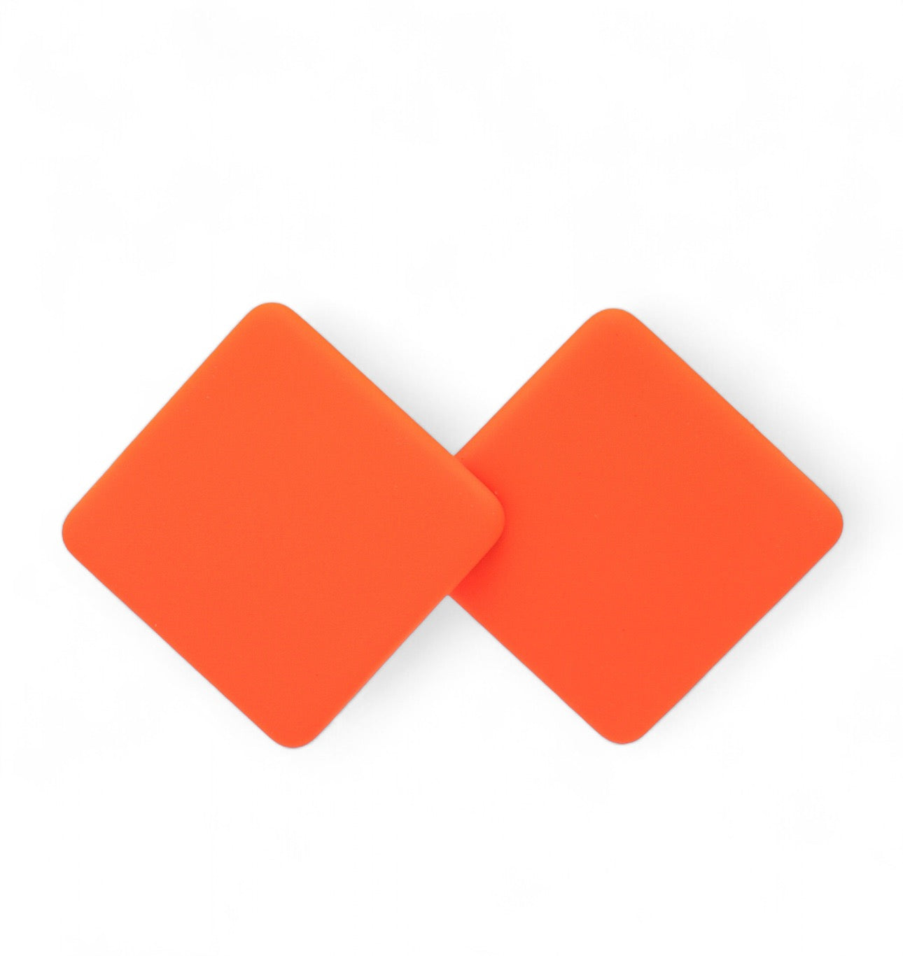 Cubique.
